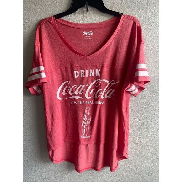 ❤️Coca-Cola Women’s Graphic T-Shirt - Picture 1 of 6